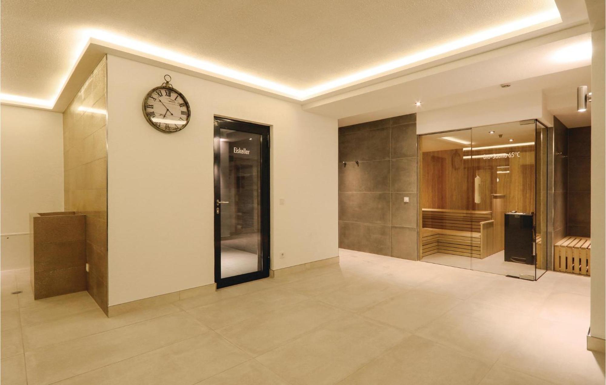 Cloud Apartment *